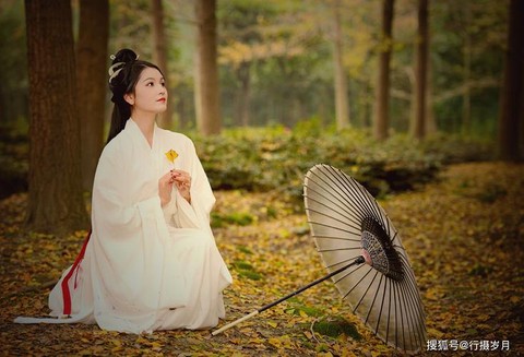 我的世界因为有你才会美什么歌